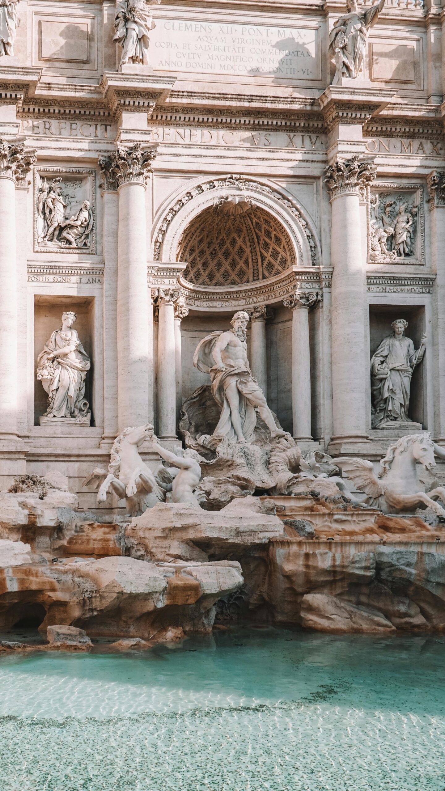 Tourists in Rome Enjoy Aerial Views of Trevi Fountain Amid Restoration Efforts-2024