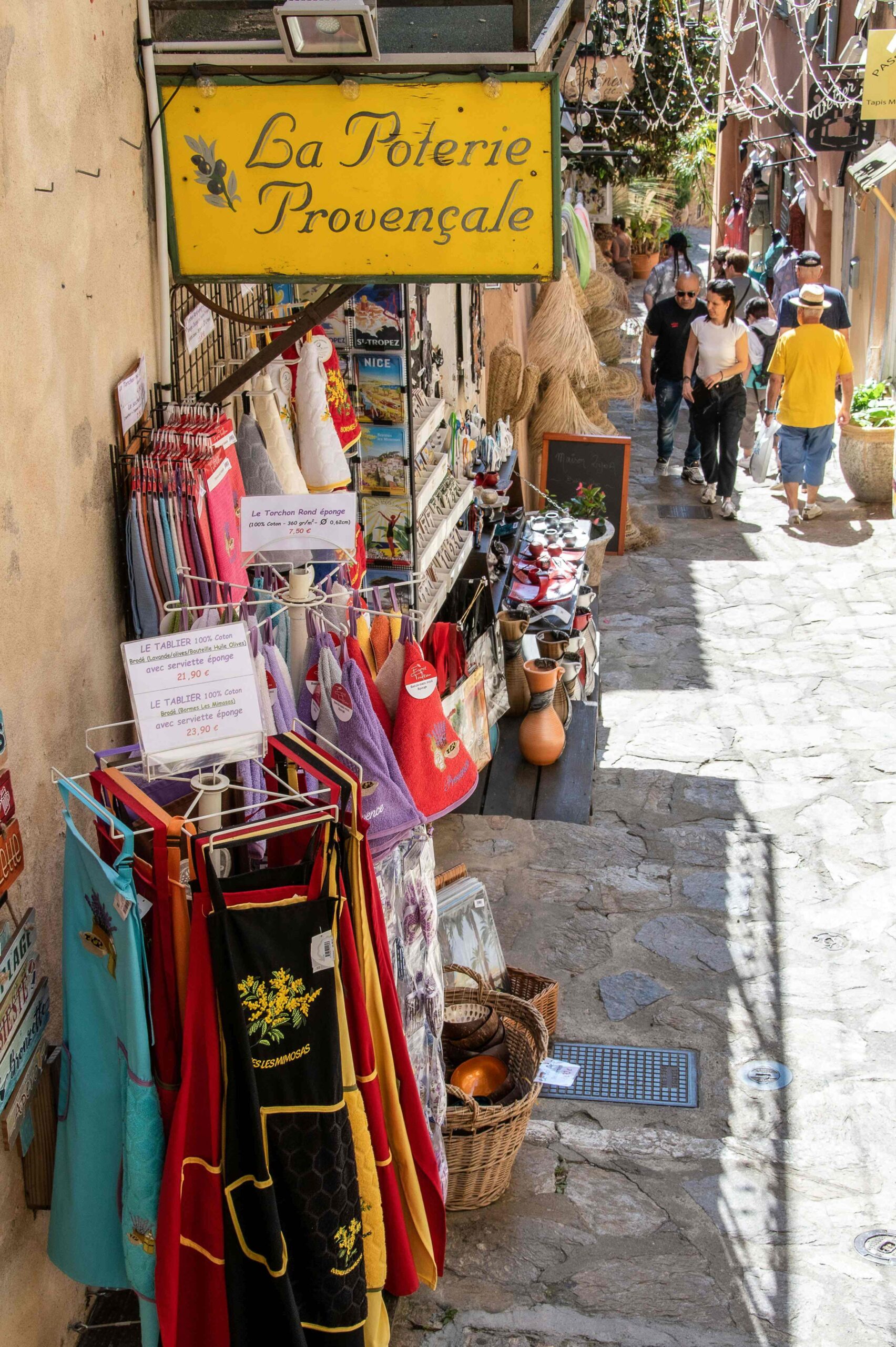 Shop in France: From Boutiques to Flea Markets