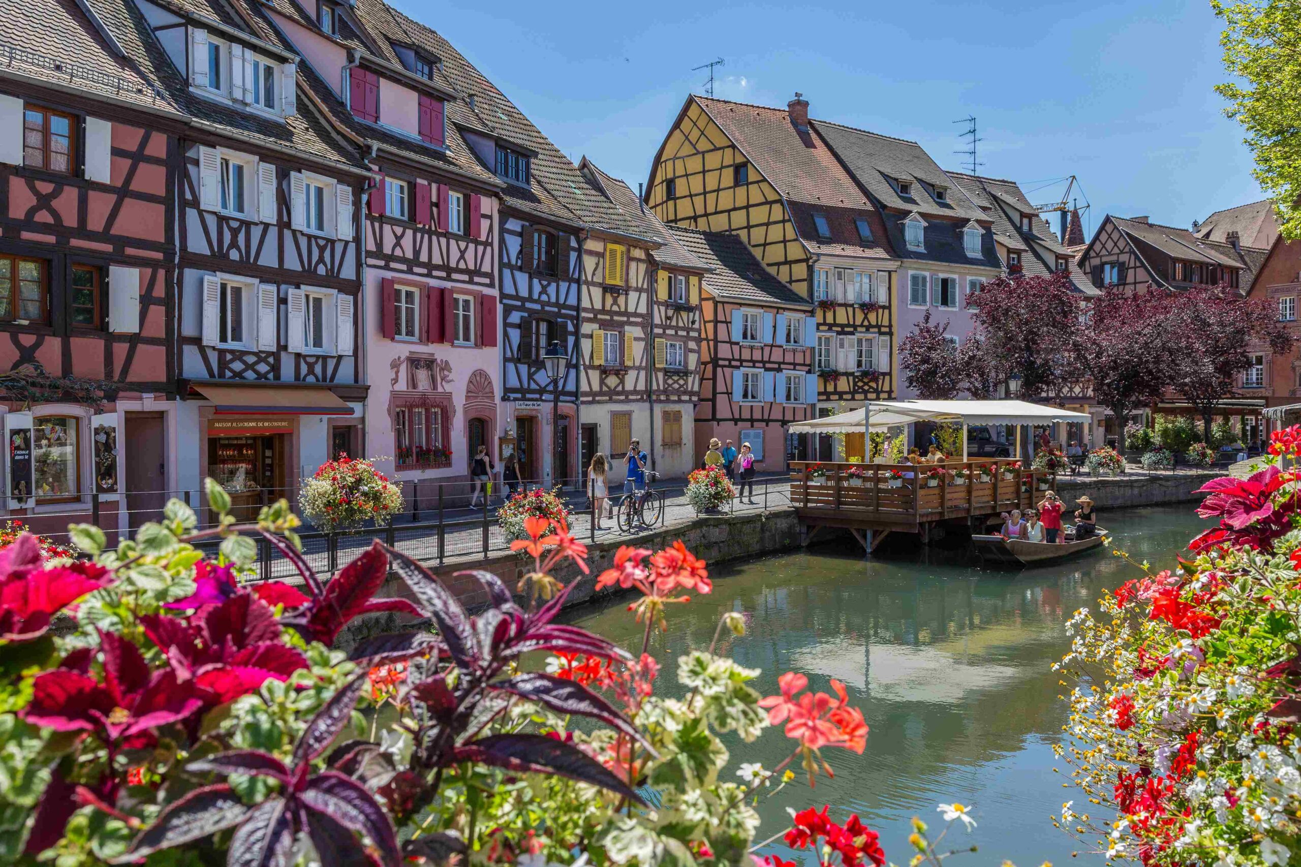 Best Romantic Places in France for a Magical Couple’s Vacation 2025: Romantic Towns in France