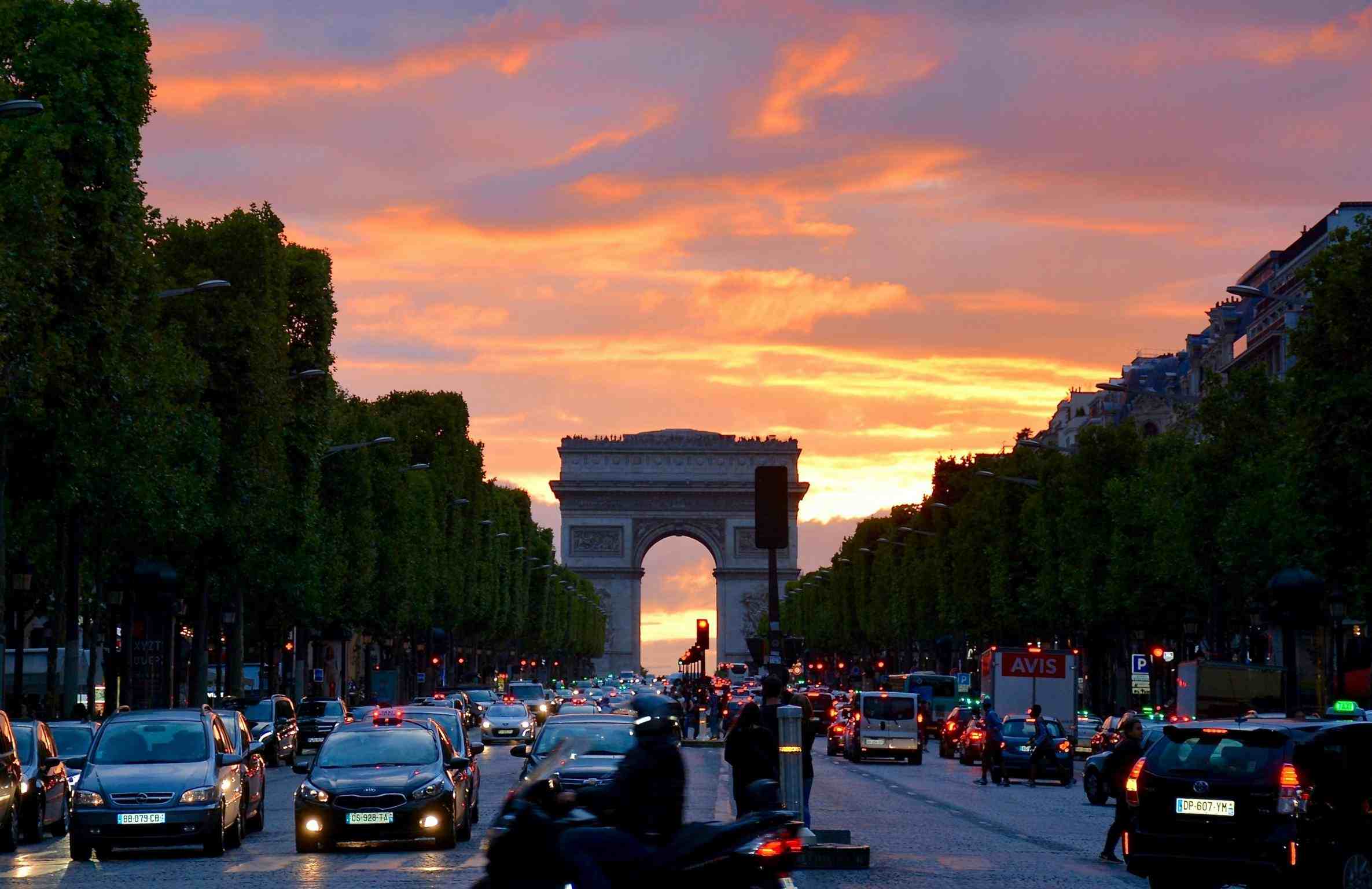 Tickets and Tips: The Arc de Triomphe